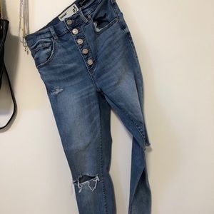 Button up Garage blue jeans!